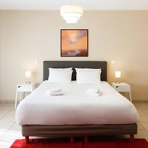 https://residhotel-toulouse-centre-31000.midi-pyreneeshotels.com